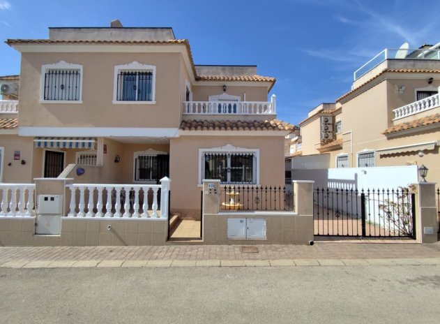 Townhouse * - Resale - La Regia - La Regia