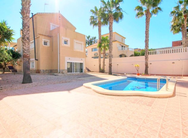 Villa - Herverkoop - La Zenia - La Zenia