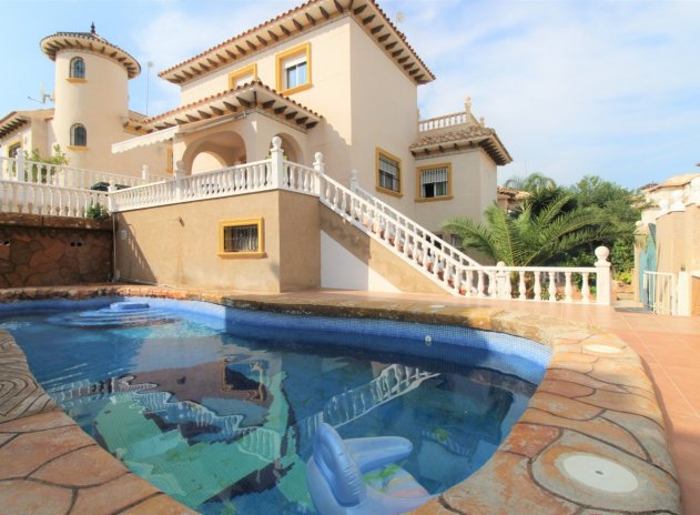 Villa - Herverkoop - Orihuela Costa - La Zenia