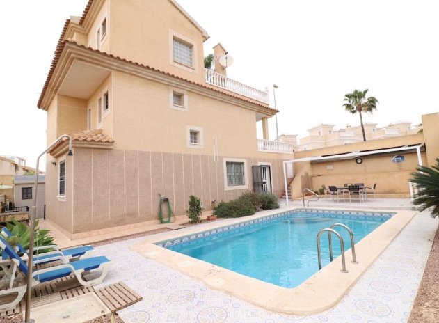 Villa - Herverkoop - Orihuela Costa - Los Altos