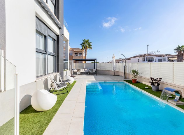 Villa - Herverkoop - Orihuela Costa - Orihuela Costa