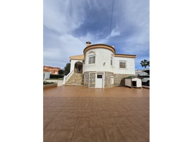 Villa - Herverkoop - Torrevieja - El chaparral