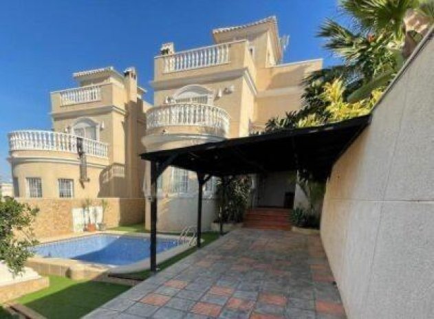 Villa - Herverkoop - Torrevieja - Los altos