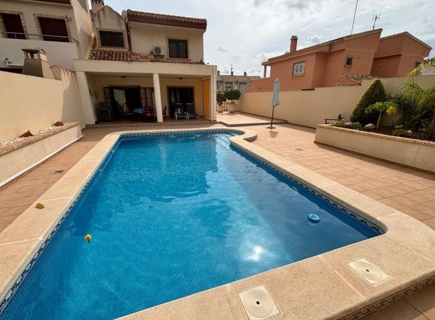 Villa - Herverkoop - Torrevieja - Torrevieja