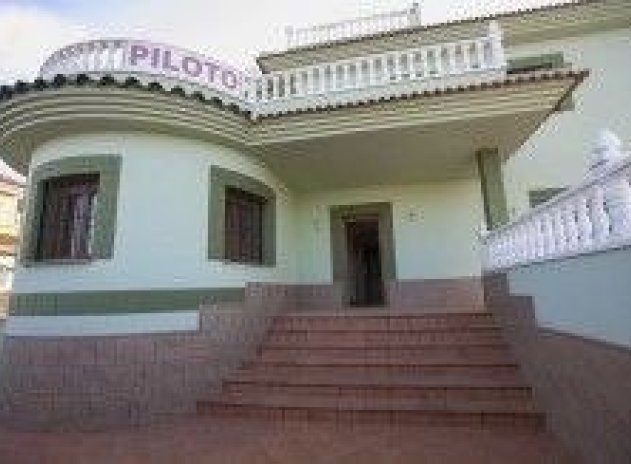 Villa - Obra nueva - Torrevieja - Los Altos