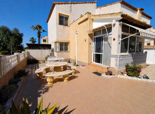 Villa * - Resale - Algorfa * - Algorfa - Urb. Montebello