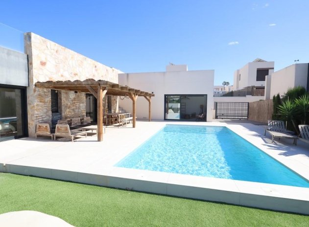 Villa * - Resale - Algorfa * - Algorfa *