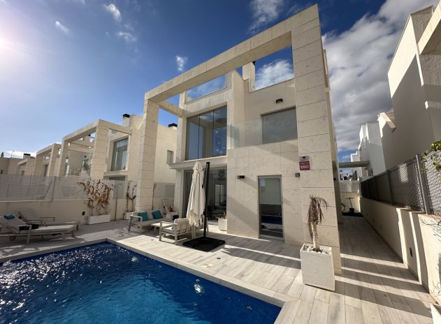 Villa - Resale - Cabo Roig - Cabo Roig