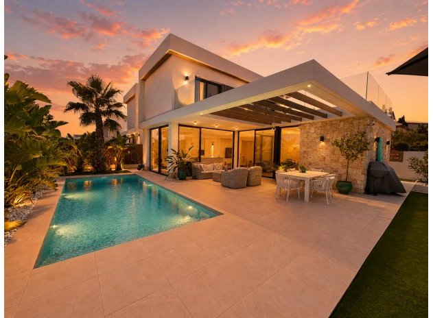 Villa * - Resale - Cabo Roig * - Cabo Roig *