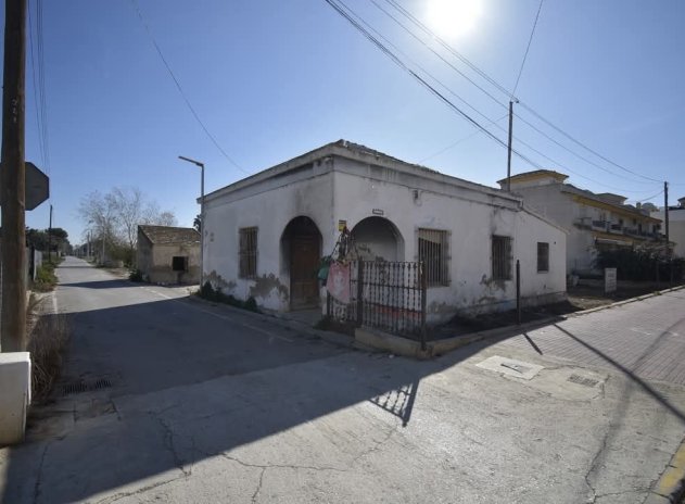 Villa * - Resale - Daya Nueva * - Daya Nueva *