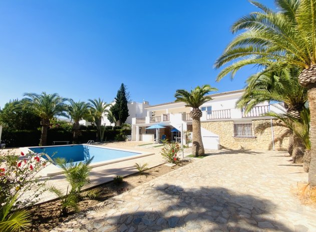 Villa - Resale - La Zenia - La Zenia