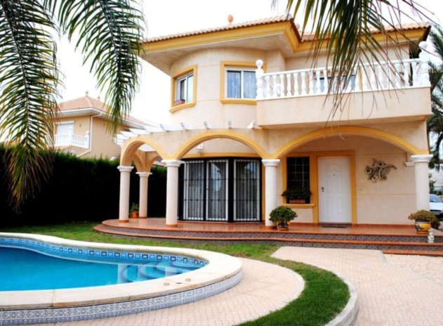 Villa - Resale - La Zenia - La Zenia