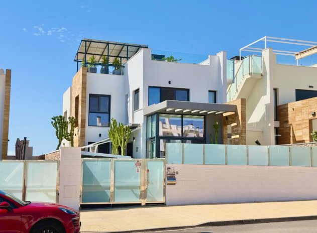 Villa * - Resale - Orihuela Costa * - Cabo Roig *