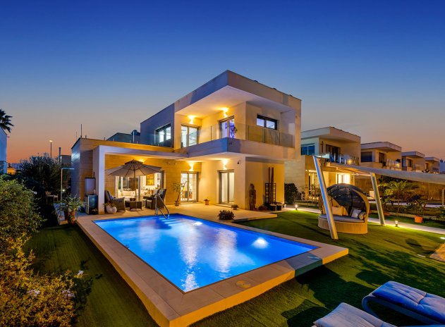 Villa - Resale - Orihuela - Vistabella Golf