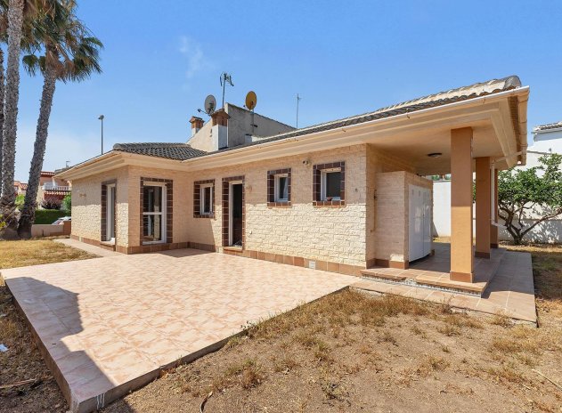 Villa * - Resale - Pilar de la Horadada * - Torre de la Horadada *