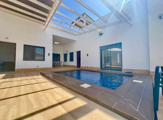 Villa * - Resale - Pilar de la Horadada * - Torre de la Horadada *