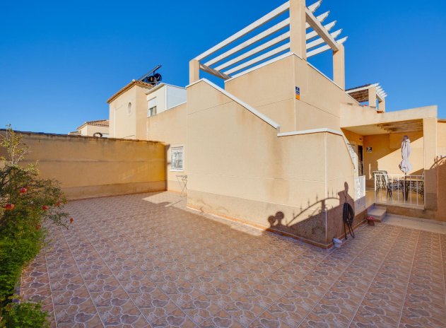 Villa - Resale - Torrevieja - Pueblo - Centro