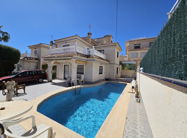 Villa - Resale - Villamartin - Villamartín