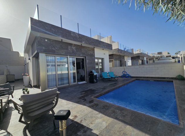 Villa - Resale - Villamartin - Villamartín