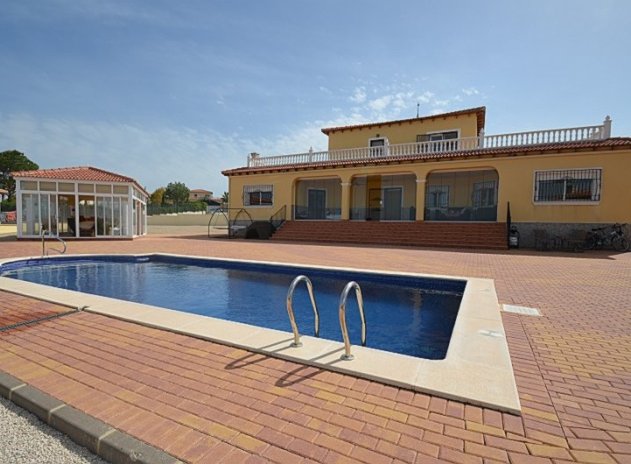 Villa - Reventa - Campos Del Rio - Campos Del Rio
