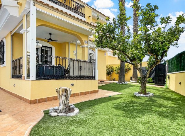 Villa - Reventa - Orihuela Costa - Los Dolses