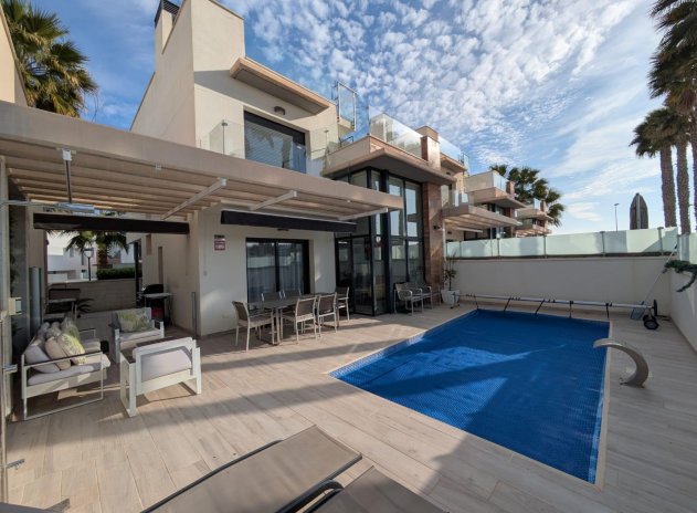 Villa - Reventa - Orihuela Costa - Montezenia