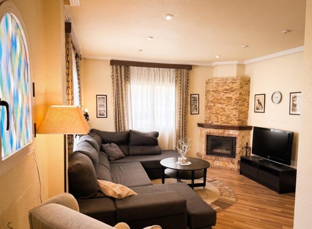 Villa - Reventa - Orihuela - Urbanización Perla del Mar