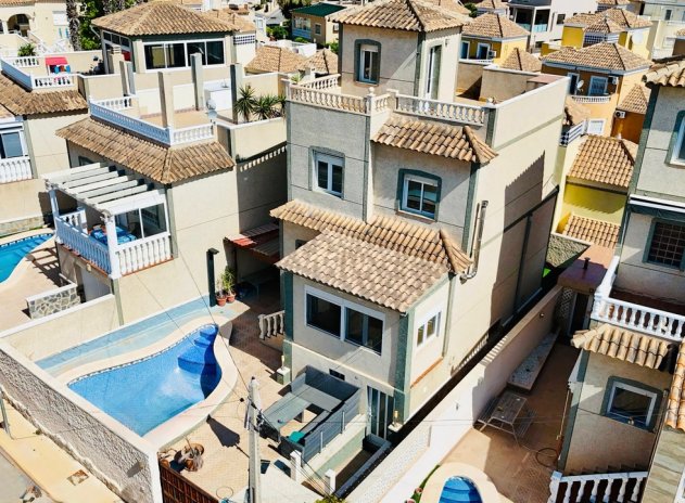 Villa - Reventa - San Miguel de Salinas - San Miguel de Salinas