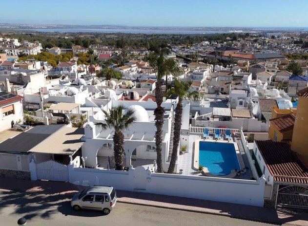 Villa - Reventa - Villamartin - Villamartín