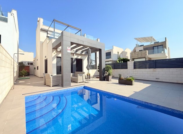 Villa - Revente - Ciudad Quesada - Pueblo Bravo