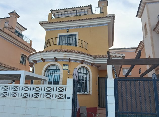 Villa - Wiederverkauf - Los Montesinos - La Herrada