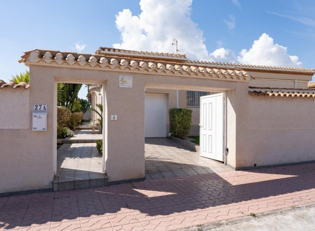 Villa - Wiederverkauf - Orihuela Costa - DSC-13578