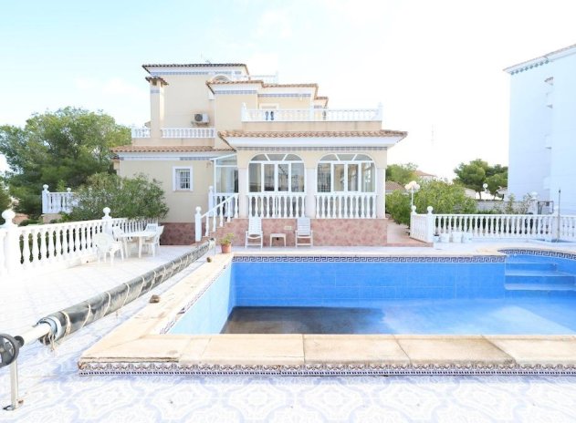 Villa - Wiederverkauf - Orihuela Costa - DSC-87557