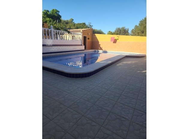 Villa - Wiederverkauf - Orihuela Costa - La Florida