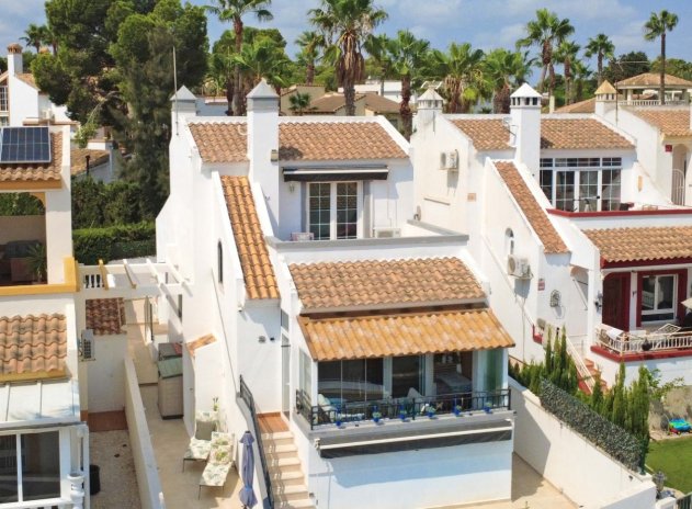 Villa - Wiederverkauf - Orihuela Costa - Villamartín