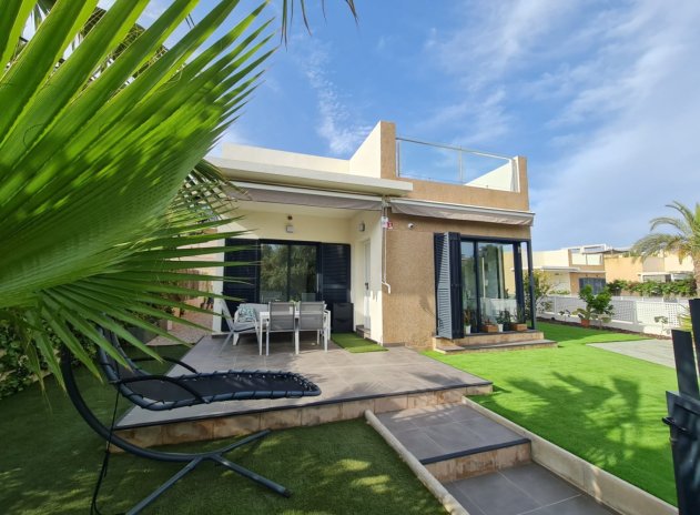 Villa - Wiederverkauf - Orihuela - La Zenia