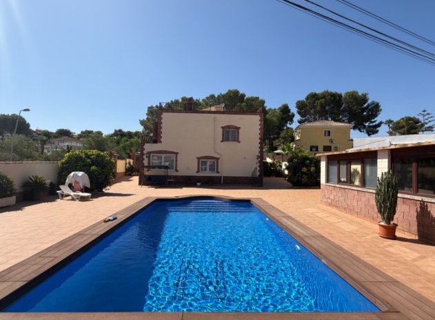 Villa - Wiederverkauf - Torrevieja - Torrevieja