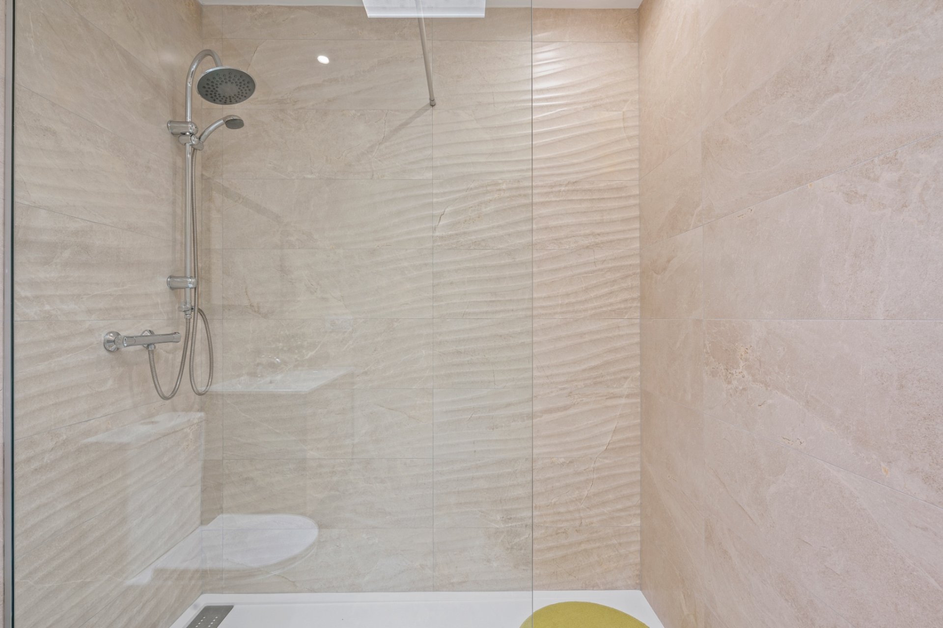 Wiederverkauf - 6. Detached villa - Daya Nueva - Costa Blanca South