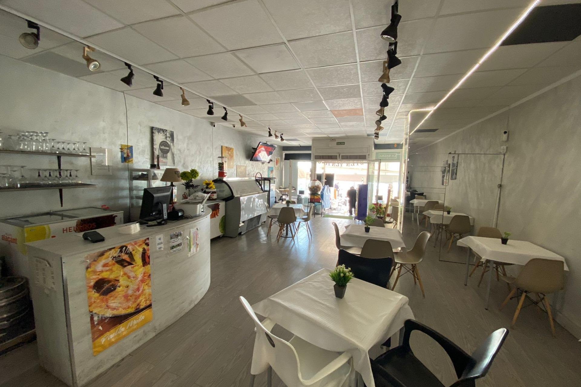 Wiederverkauf - Commercial Unit - Torrevieja - Playa del cura