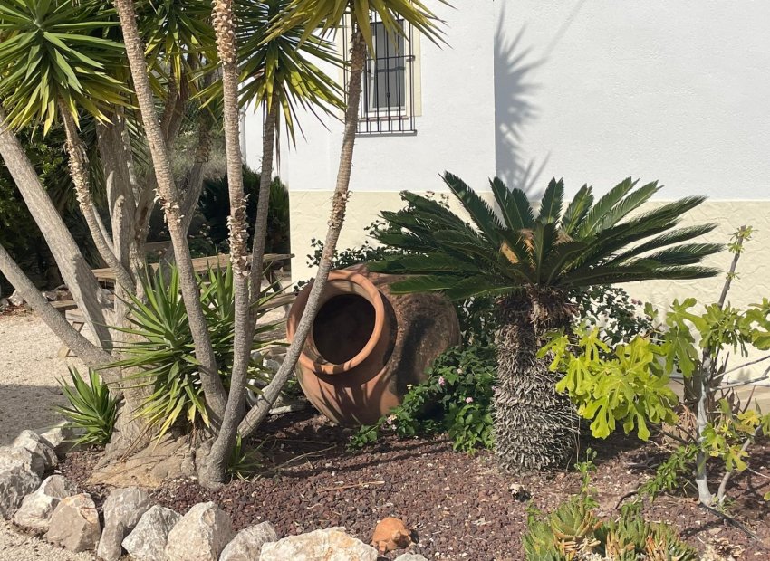 Wiederverkauf - Finca / Ländliches Wohnhaus - Abanilla