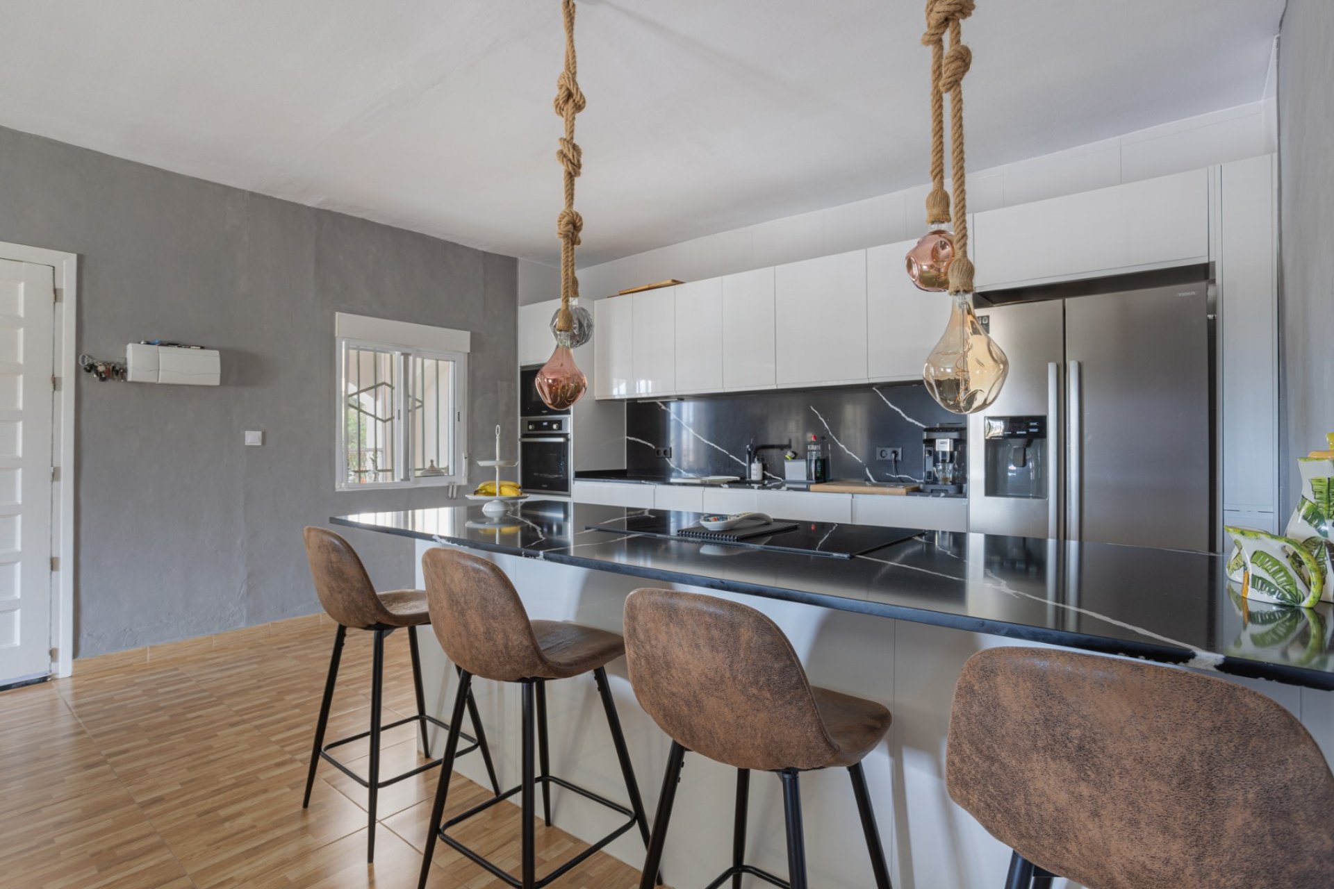 Wiederverkauf - Finca / Ländliches Wohnhaus - Albatera