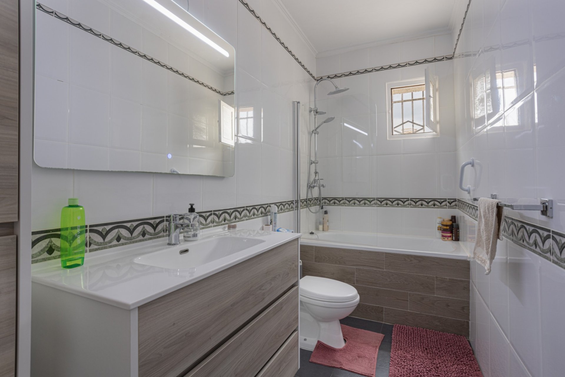 Wiederverkauf - Finca / Ländliches Wohnhaus - Albatera