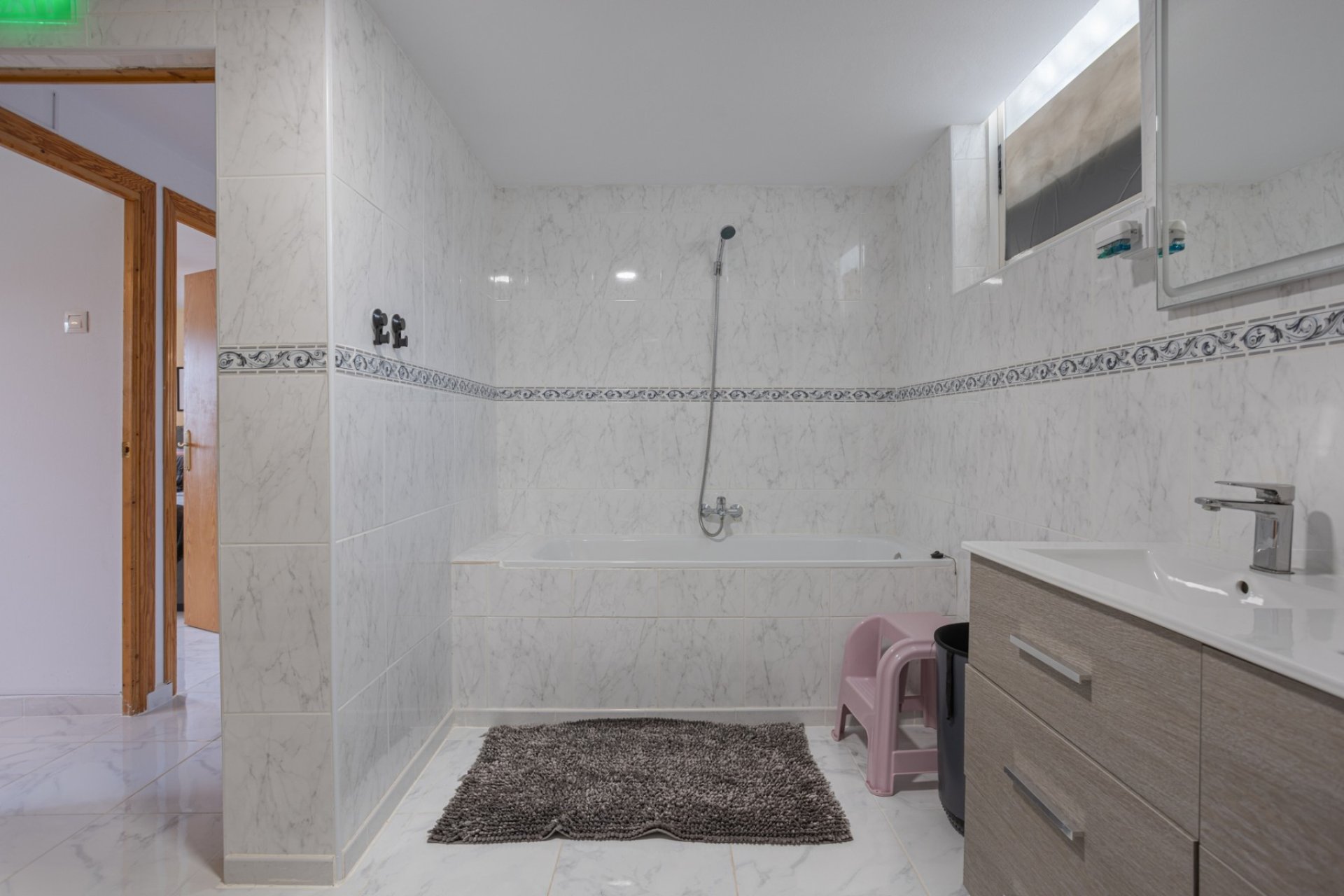 Wiederverkauf - Finca / Ländliches Wohnhaus - Albatera