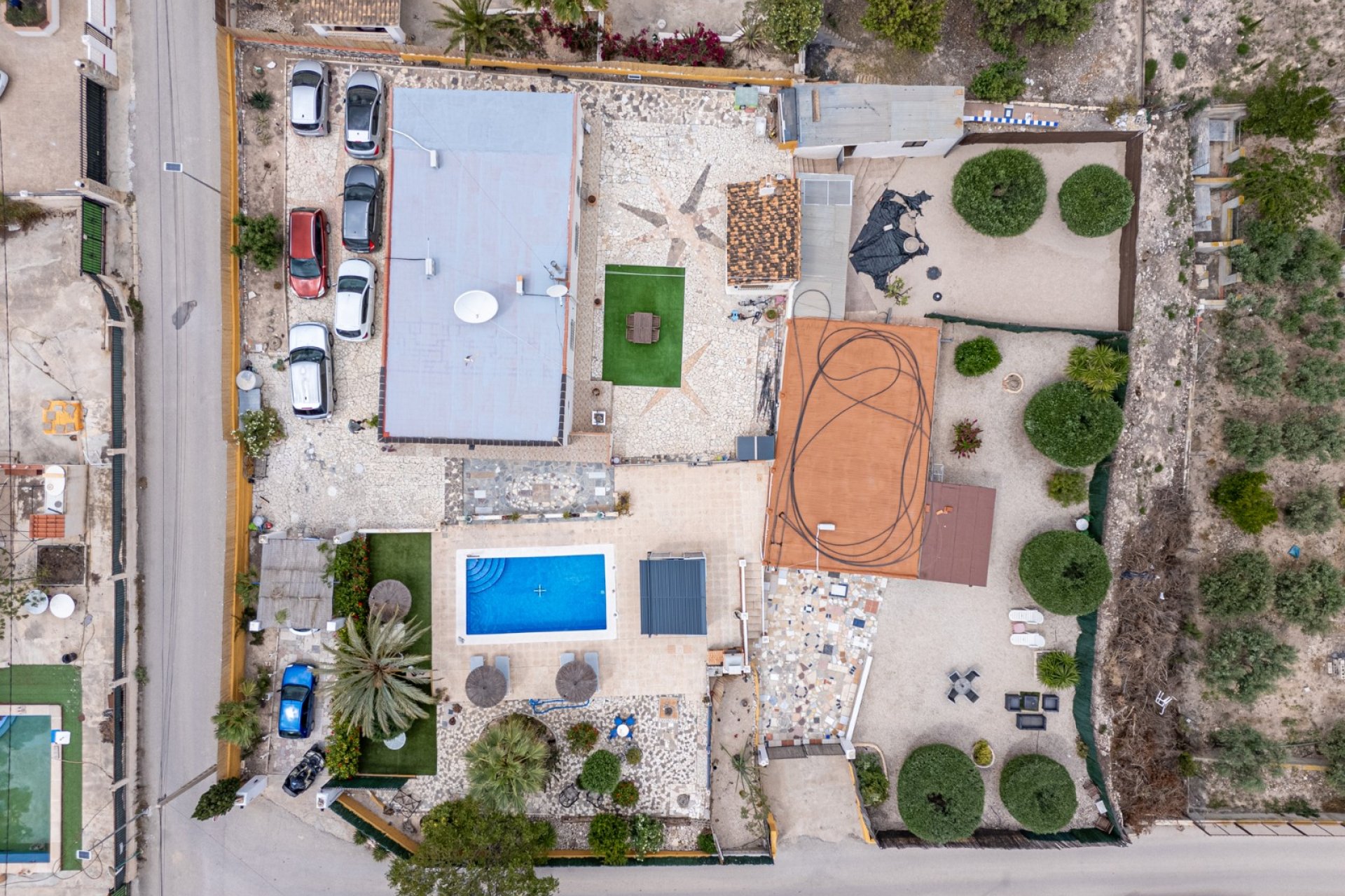 Wiederverkauf - Finca / Ländliches Wohnhaus - Albatera