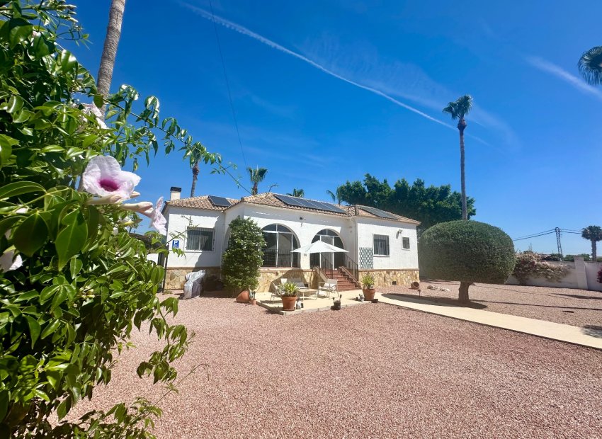 Wiederverkauf - Finca / Ländliches Wohnhaus - Catral