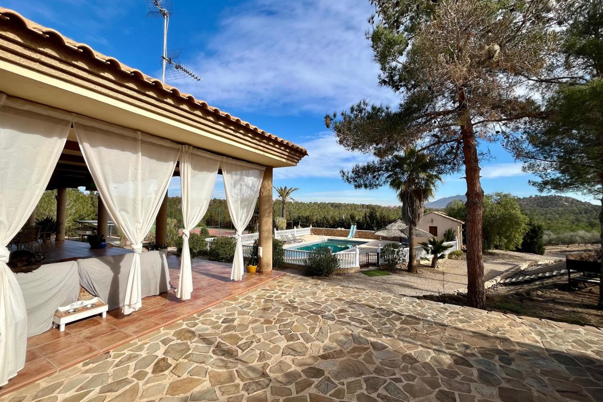 Wiederverkauf - Finca / Ländliches Wohnhaus - El Esparragal