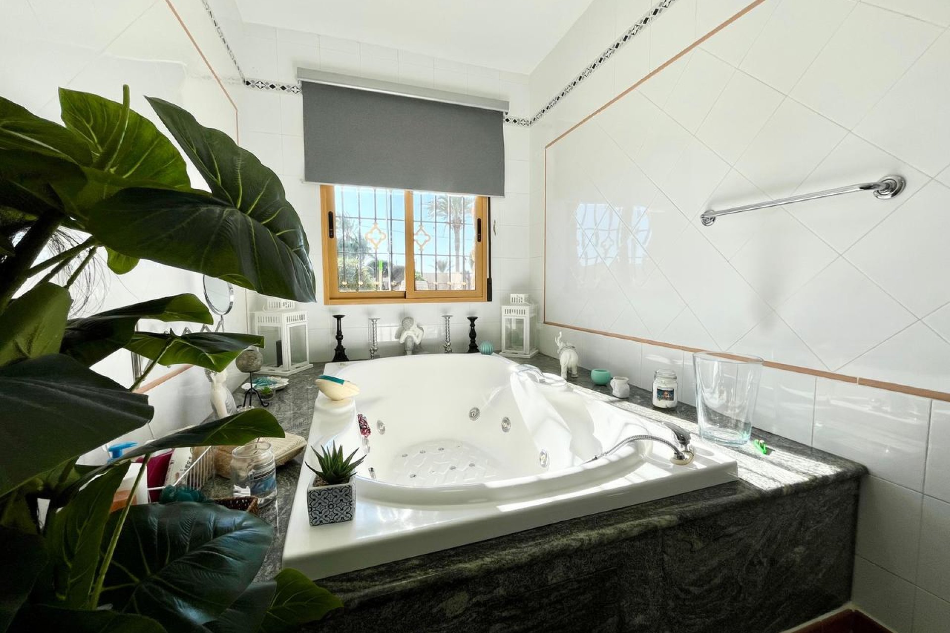 Wiederverkauf - Finca / Ländliches Wohnhaus - Fortuna