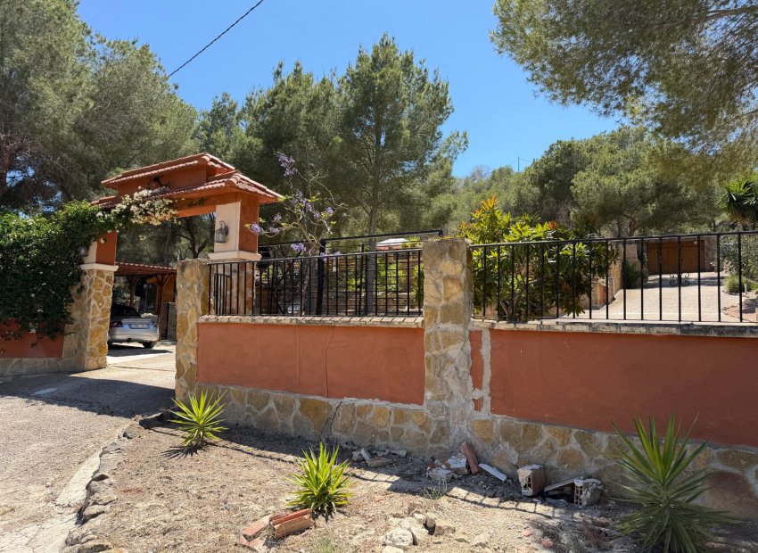 Wiederverkauf - Finca / Ländliches Wohnhaus - Orihuela - Torremendo