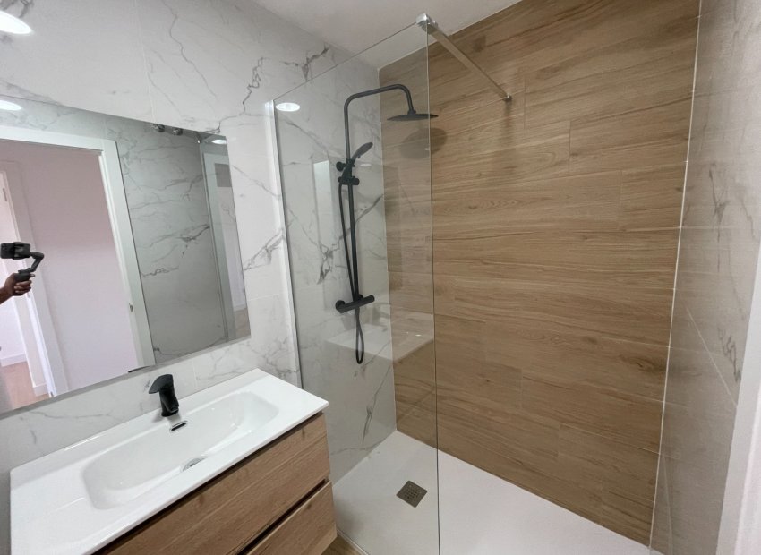 Wiederverkauf - Kommerziell - Daya Nueva