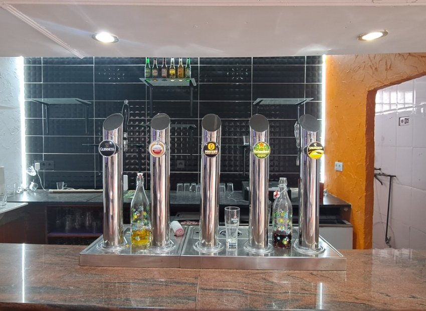 Wiederverkauf - Kommerziell - Los Dolses